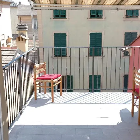 La Casa Sui Tetti קיאברי